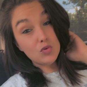 Meet your Posher, Courtney mae